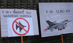 F-16_protest