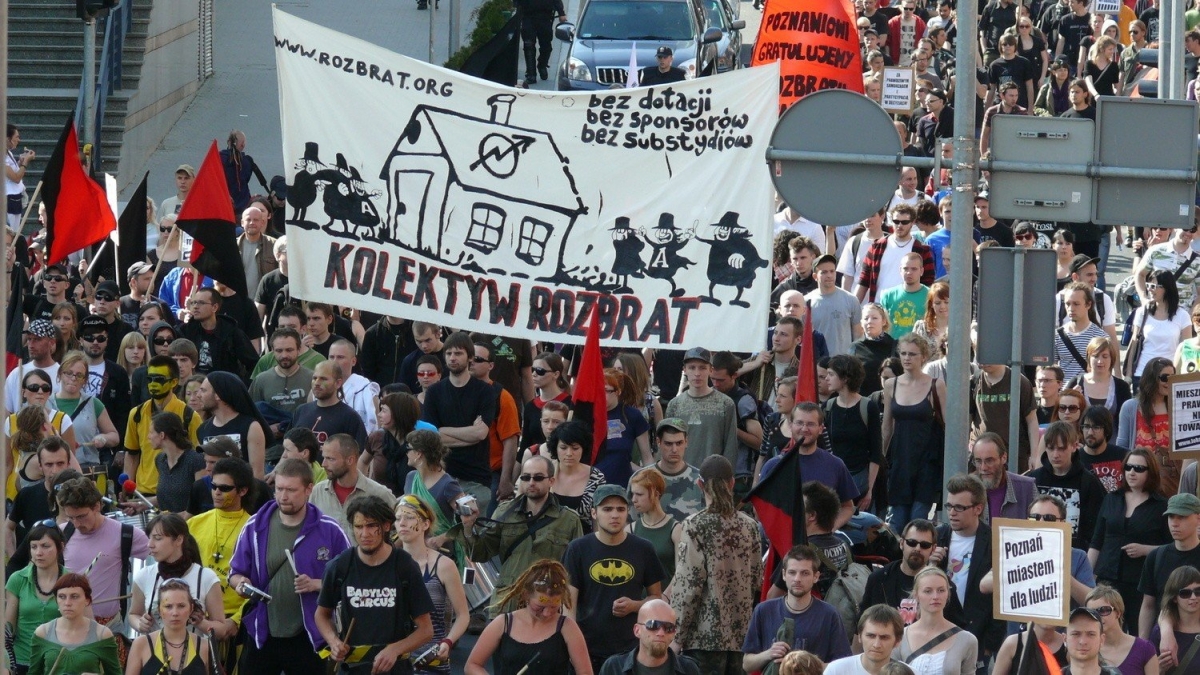 „Rozbrat is here to stay!”  The oldest squat in Poland faces eviction