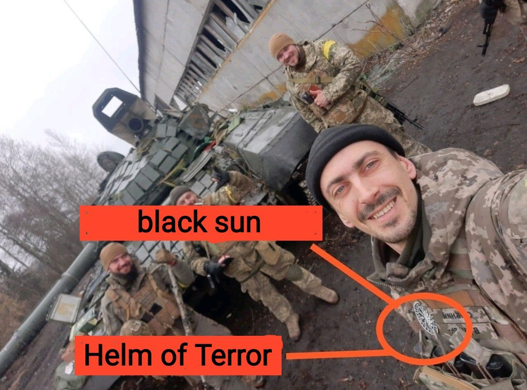 Czarne słońce hełm grozy