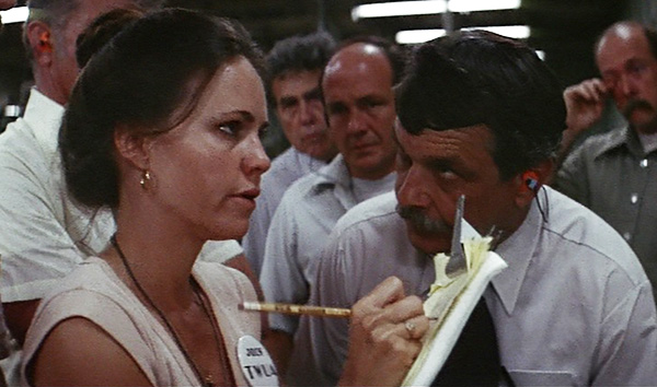 norma rae 1979 copying bulletin board sally field review
