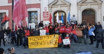 Wiec poparcia dla strajkującej załogi w Solaris Bus &amp; Coach