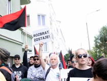 &iexcl;ROZBRAT SE QUEDA!La hist&oacute;rica casa okupa de Polonia se encuentra en peligro de desalojo