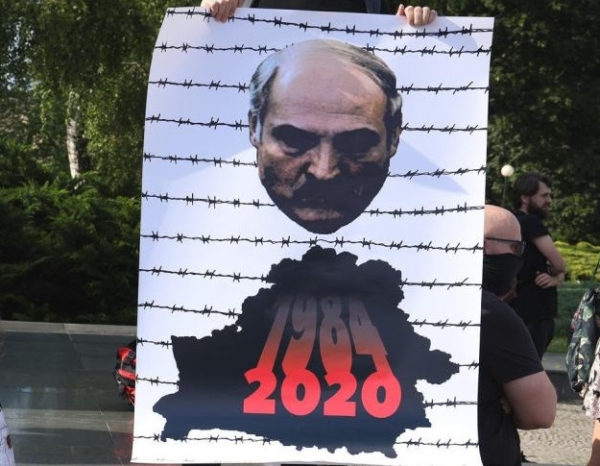 Nigdy w nowej historii Białorusi nie było takiej totalnej mobilizacji ludzi przeciwko dyktatorowi - wywiad