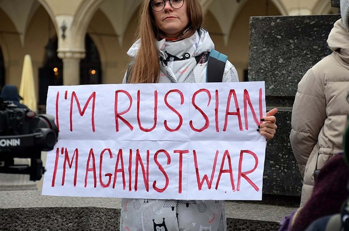 Dlaczego polski rząd wspiera Putina?